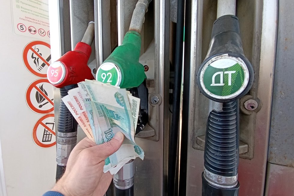 Theo kết quả vào tháng Ba, doanh thu ngân sách sẽ tăng lên cùng với các khoản thanh toán cho các công ty dầu khí từ ngân sách. Liệu điều này có ảnh hưởng đến giá cả tại các trạm xăng?